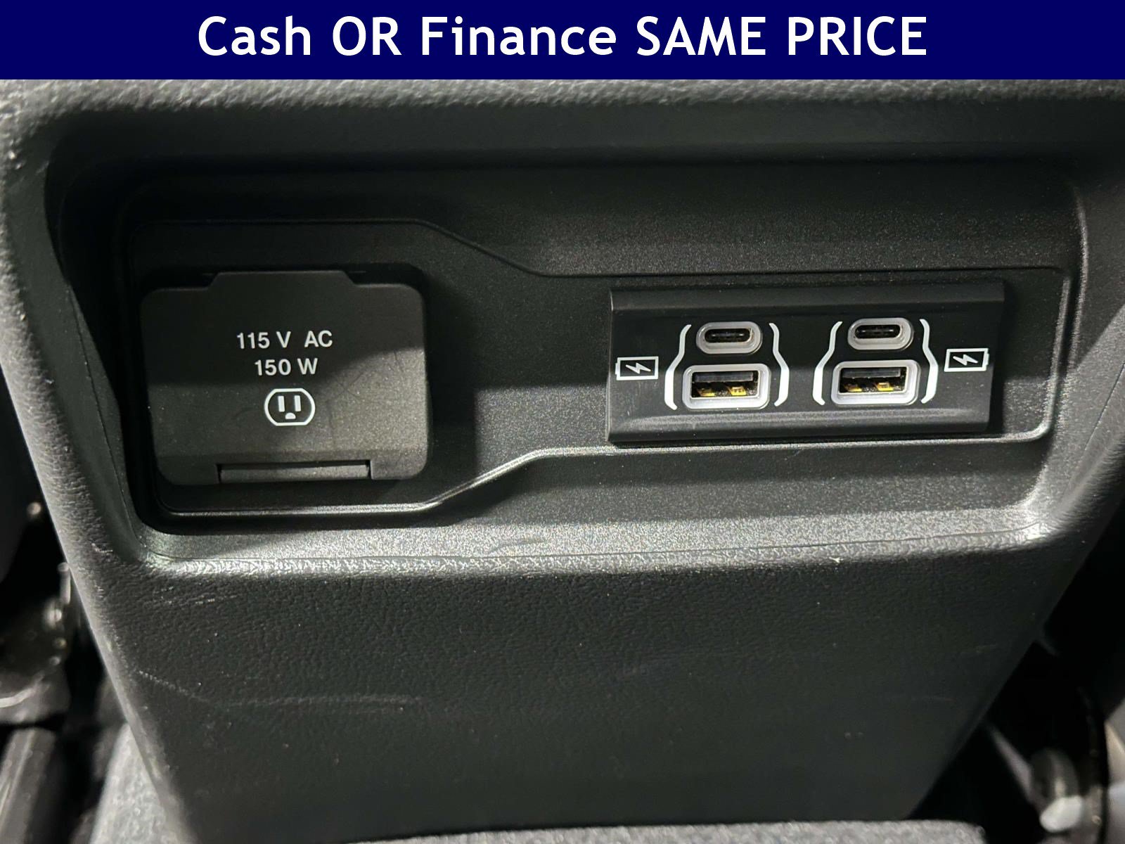 Used 2025 Jeep Grand Cherokee Laredo X w/ Luxury Tech Group I AWD/4WD image 15
