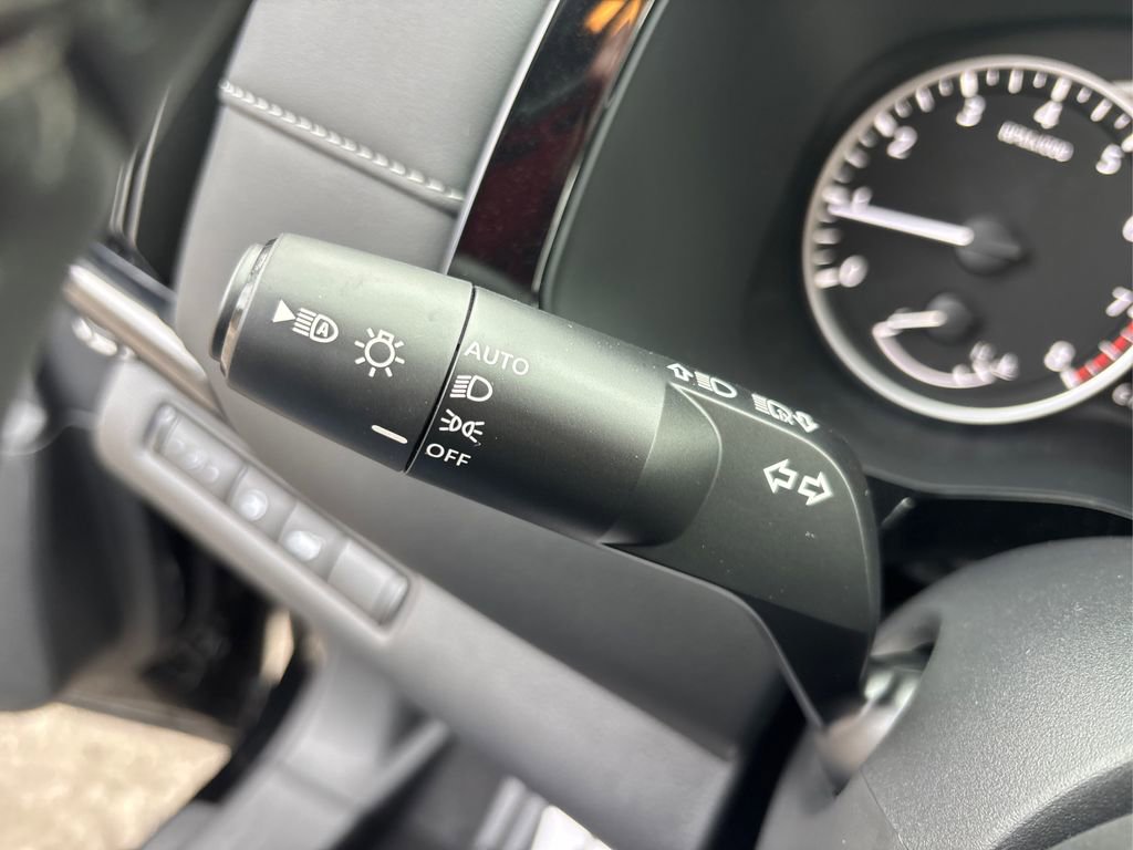 New 2025 Nissan Pathfinder SV w/ Cargo Package image 25