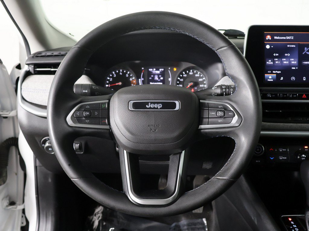 Used 2022 Jeep Compass Latitude AWD/4WD image 36