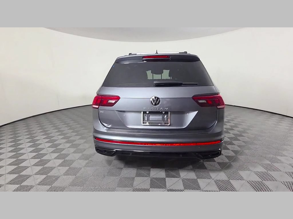 Used 2023 Volkswagen Tiguan SE R-Line FWD image 40