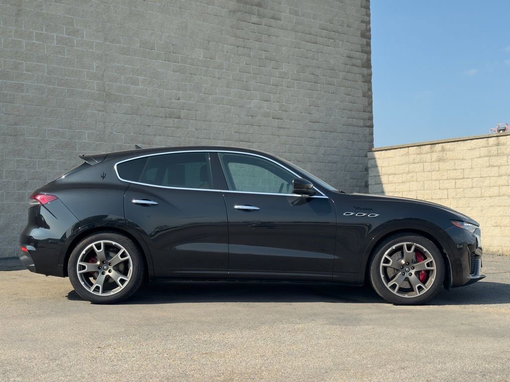 Certified 2022 Maserati Levante Modena image 2