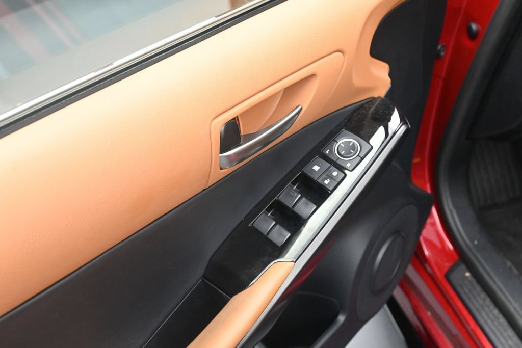 Used 2025 Lexus IS 350 F Sport RWD image 19