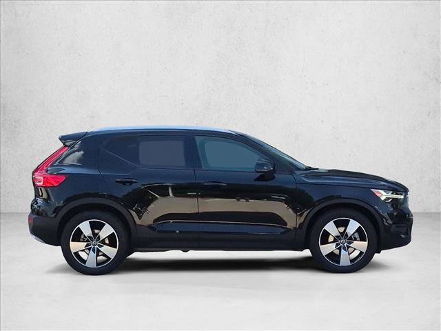 Used 2021 Volvo XC40 T5 Momentum AWD/4WD image 8