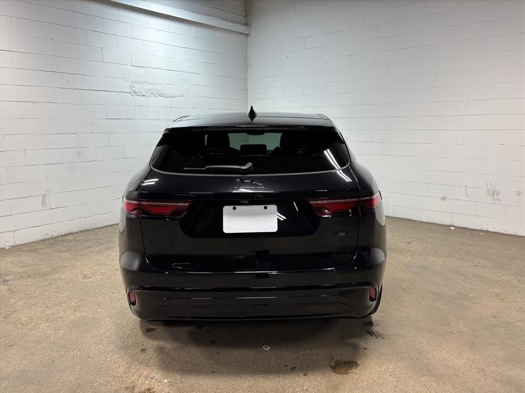 New 2026 Jaguar F-PACE R-Dynamic S image 8