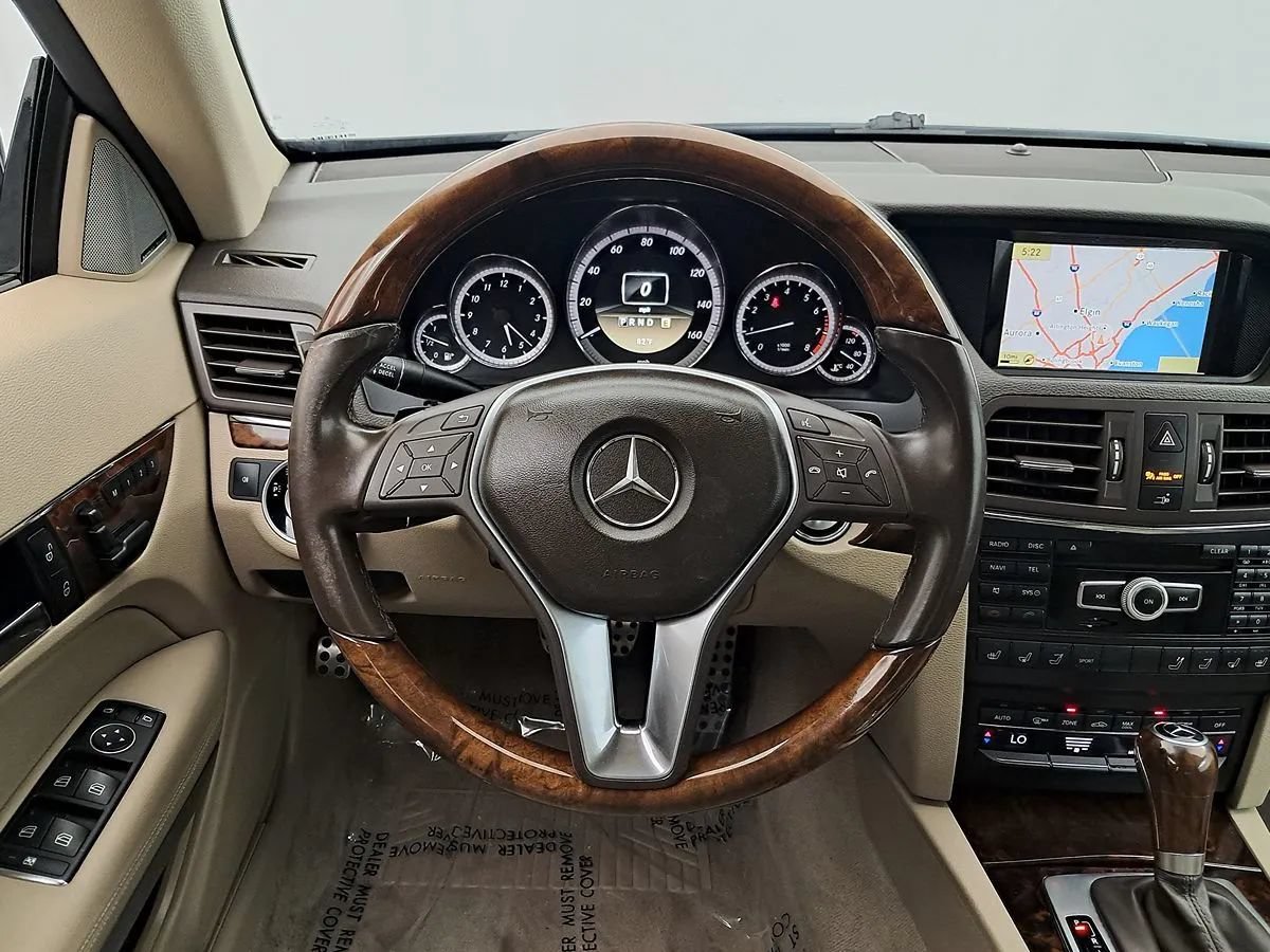 Used 2012 Mercedes-Benz E 550 Cabriolet image 8