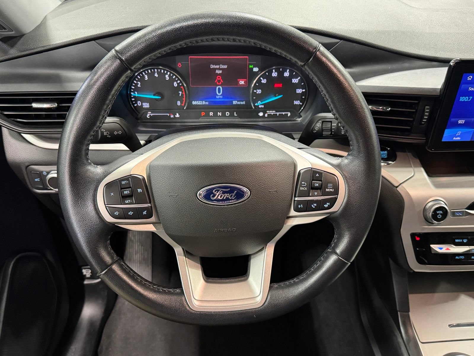 Used 2022 Ford Explorer XLT AWD/4WD image 20
