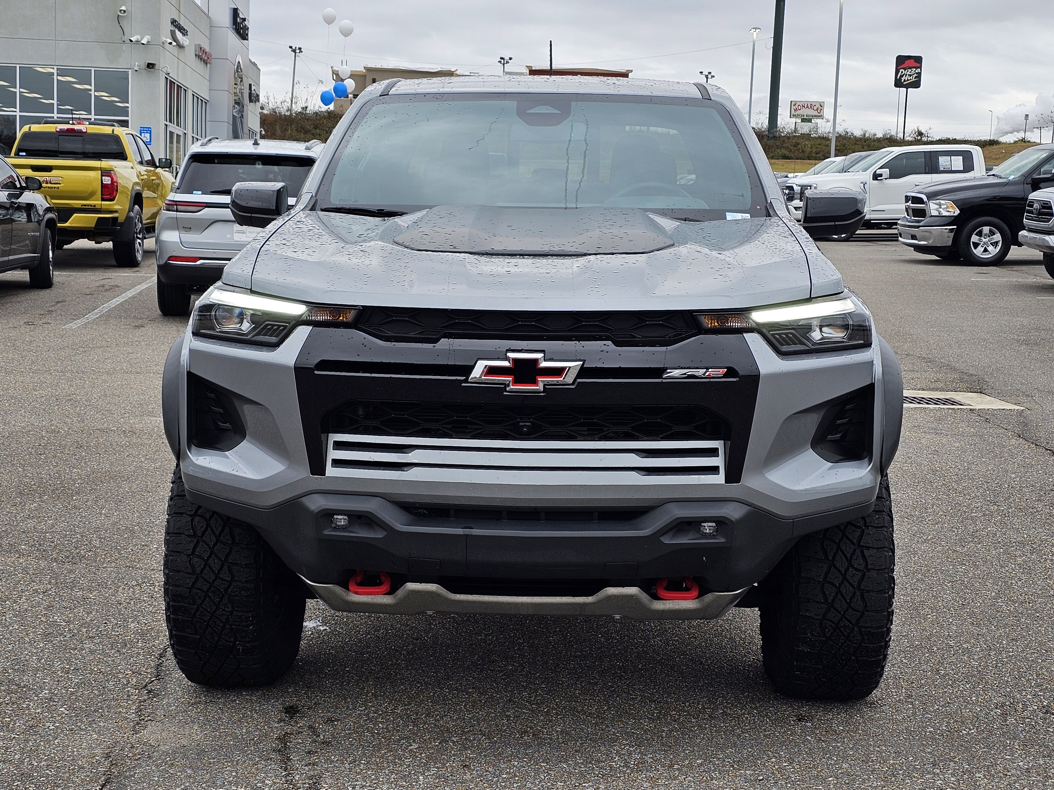 Used 2023 Chevrolet Colorado ZR2 w/ ZR2 Convenience Package III image 2