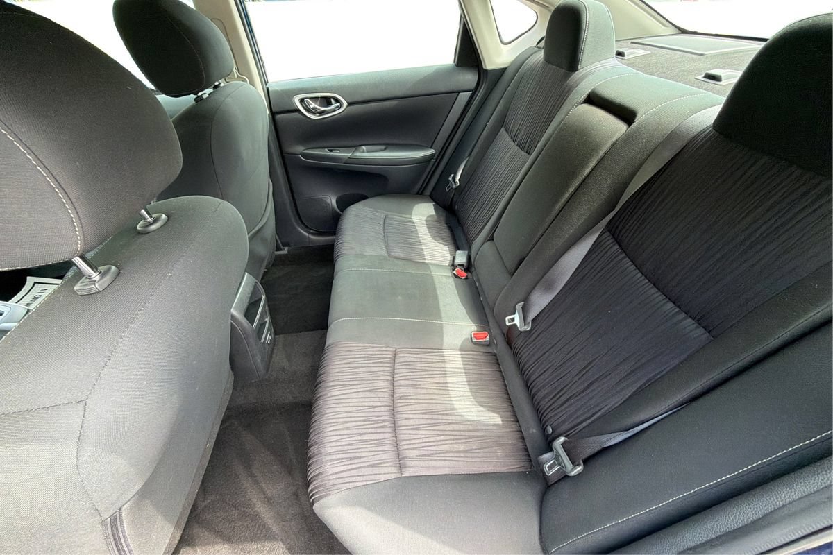 Used 2019 Nissan Sentra SV FWD image 10