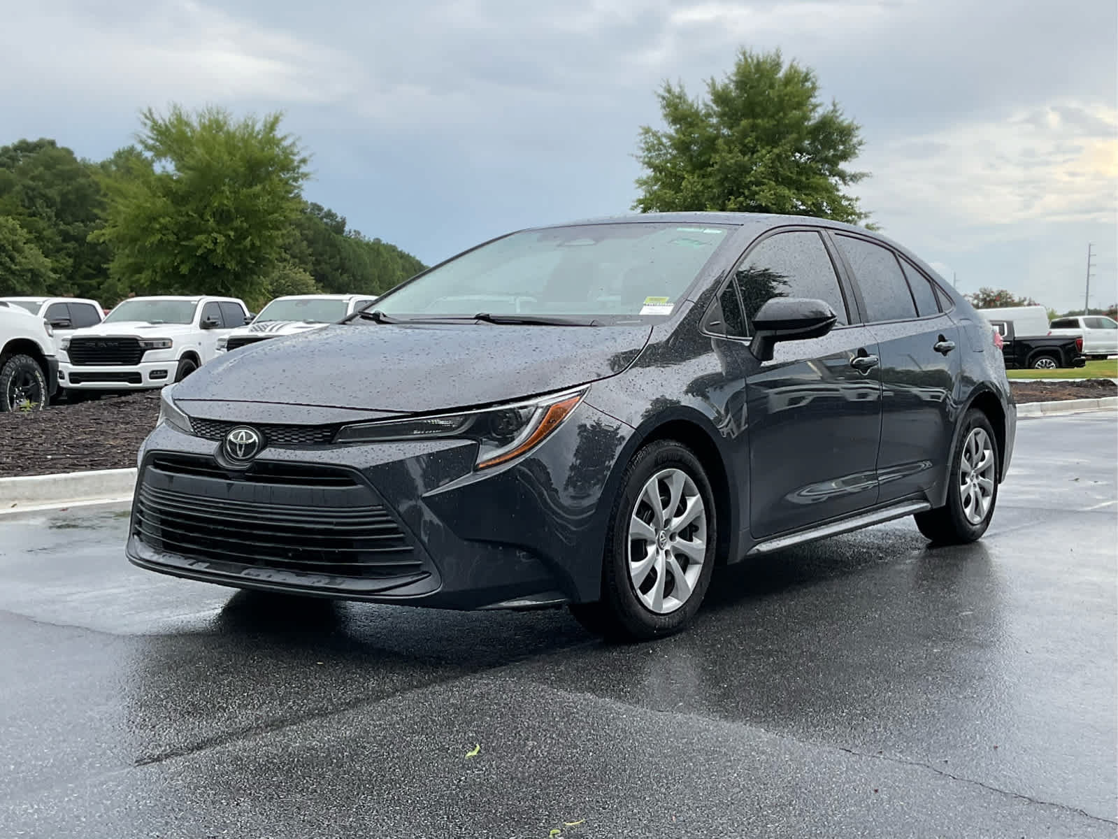 Used 2023 Toyota Corolla LE FWD video 1