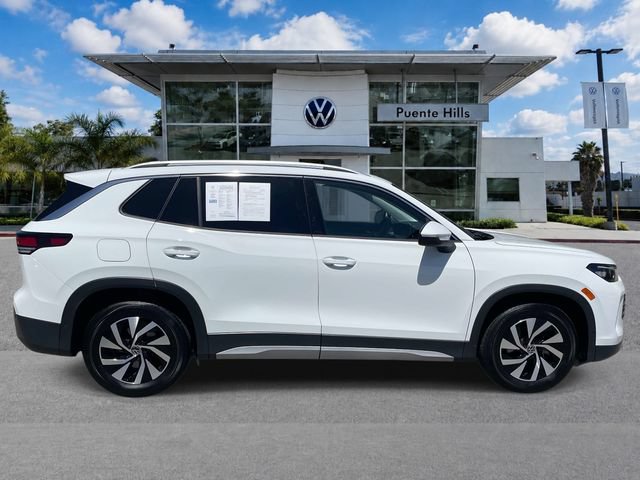 Used 2026 Volkswagen Tiguan S FWD image 3