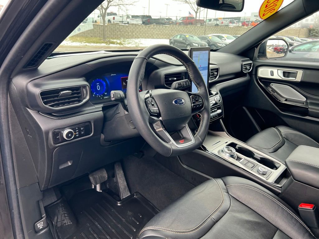 Used 2023 Ford Explorer ST w/ Equipment Group 401A image 17