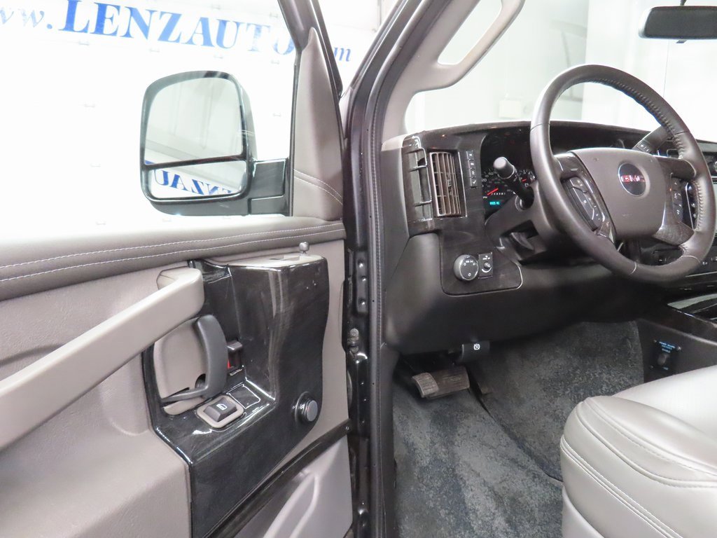 Used 2022 GMC Savana 2500 Extended w/ Enhanced Convenience Package image 46