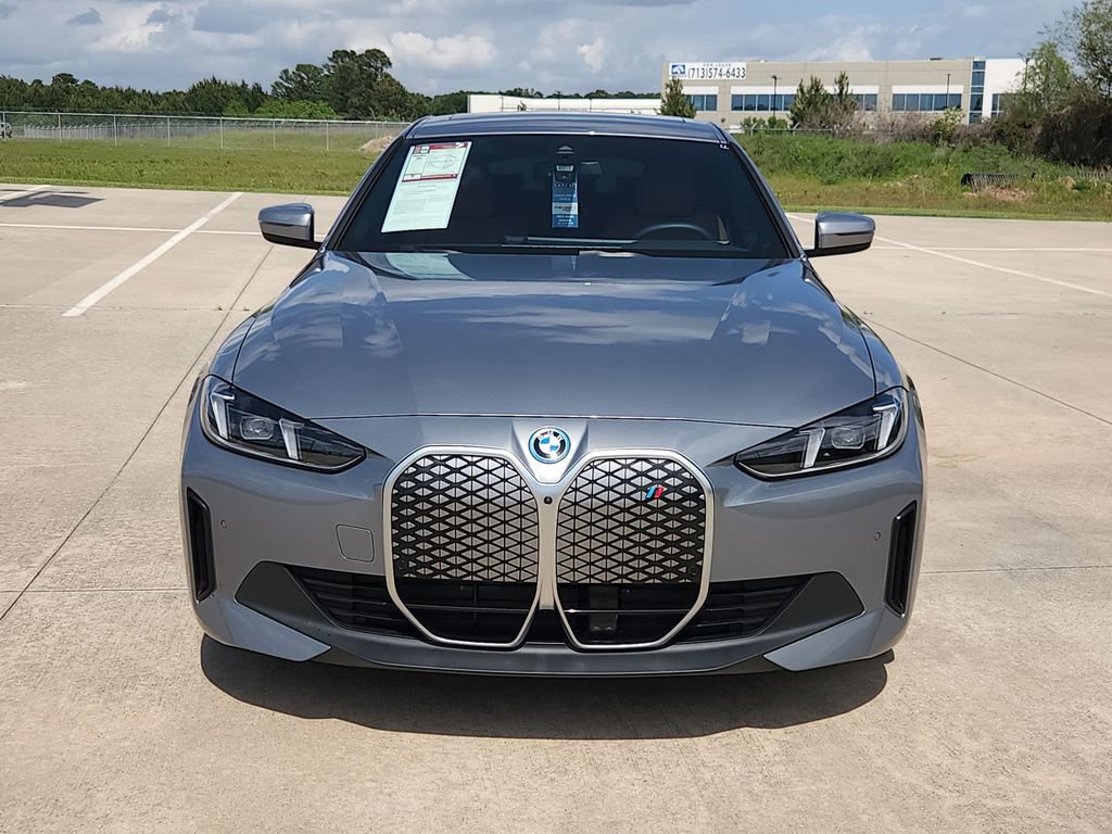Used 2025 BMW i4 eDrive40 w/ Premium Package RWD image 9