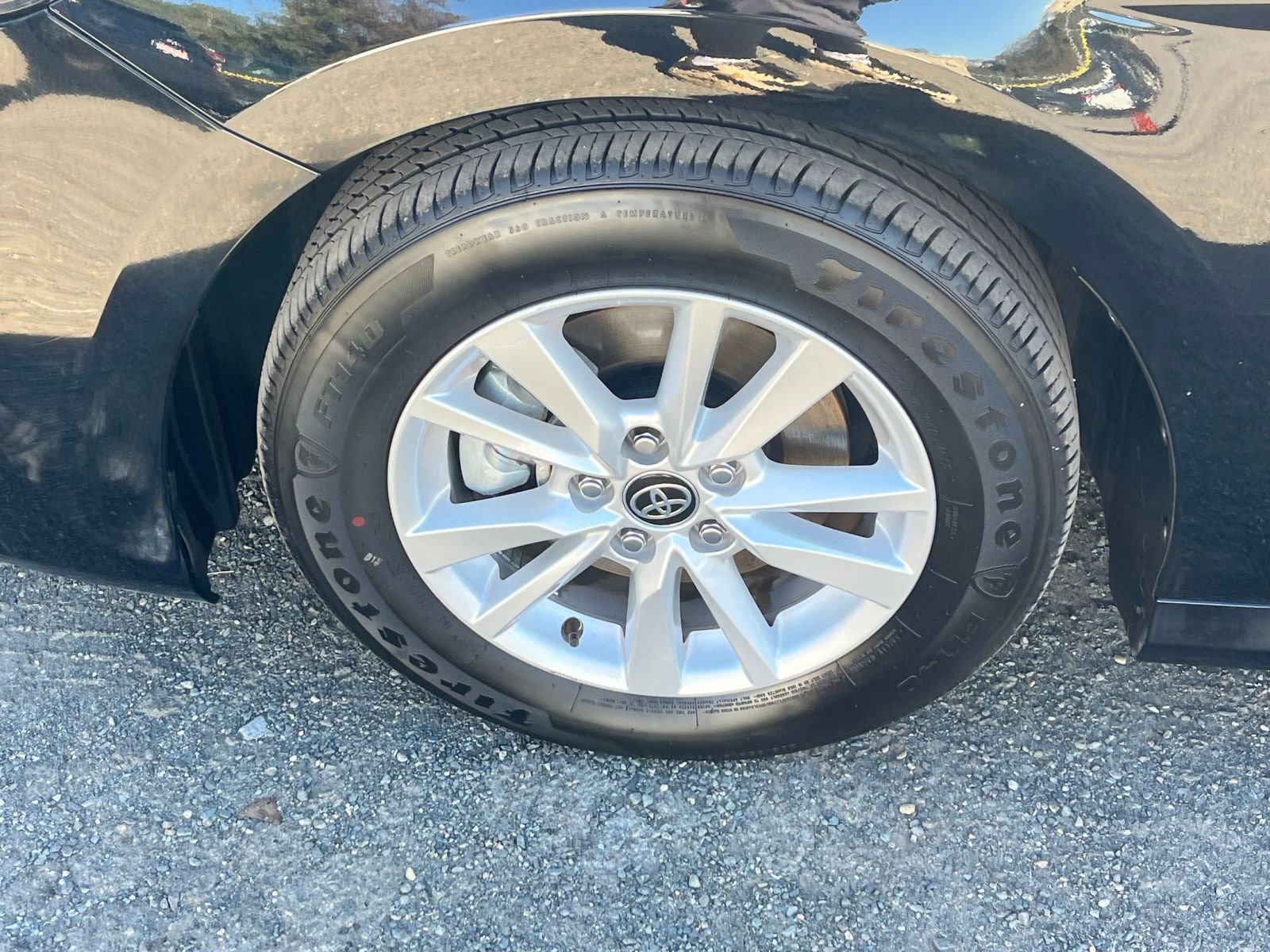 Used 2025 Toyota Camry LE image 29