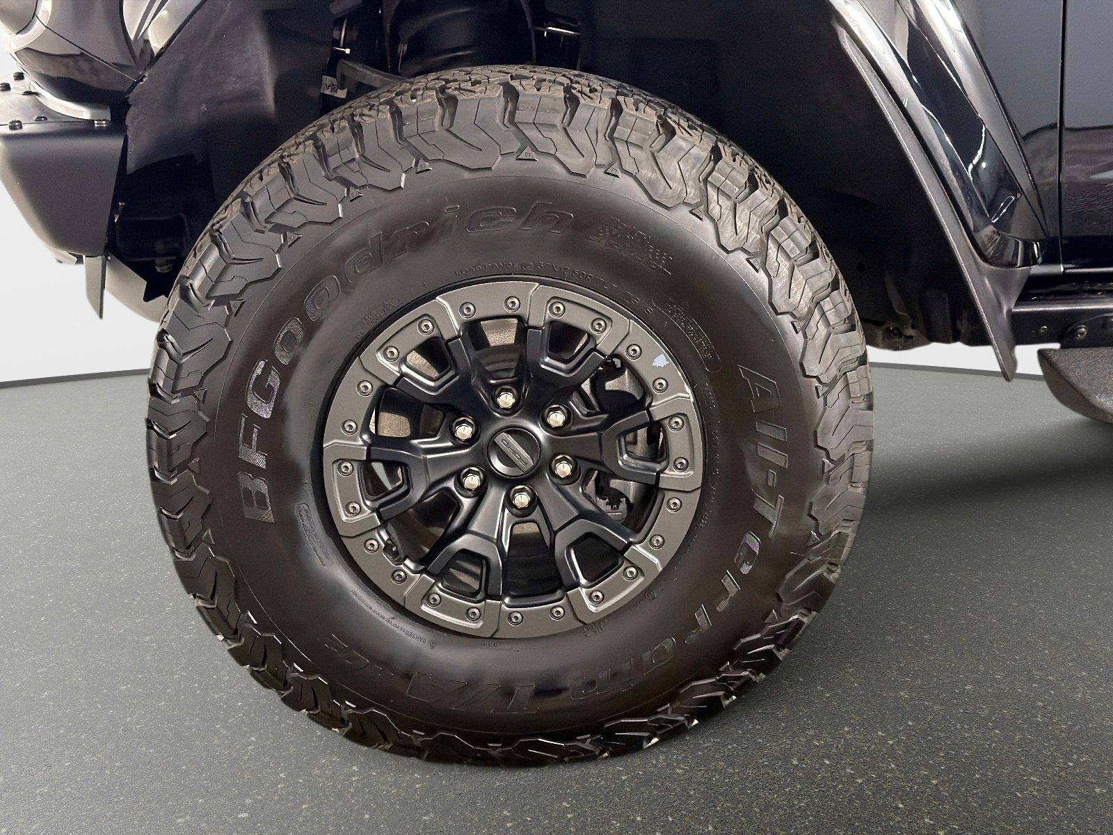 Used 2024 Ford Bronco Raptor w/ Interior Carbon Fiber Pack 6 AWD/4WD image 12