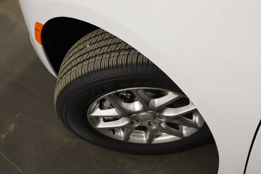 New 2027 Chrysler Pacifica Select FWD image 44