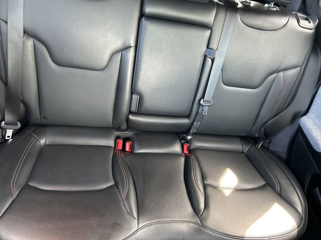 Used 2023 Jeep Compass Latitude AWD/4WD image 19