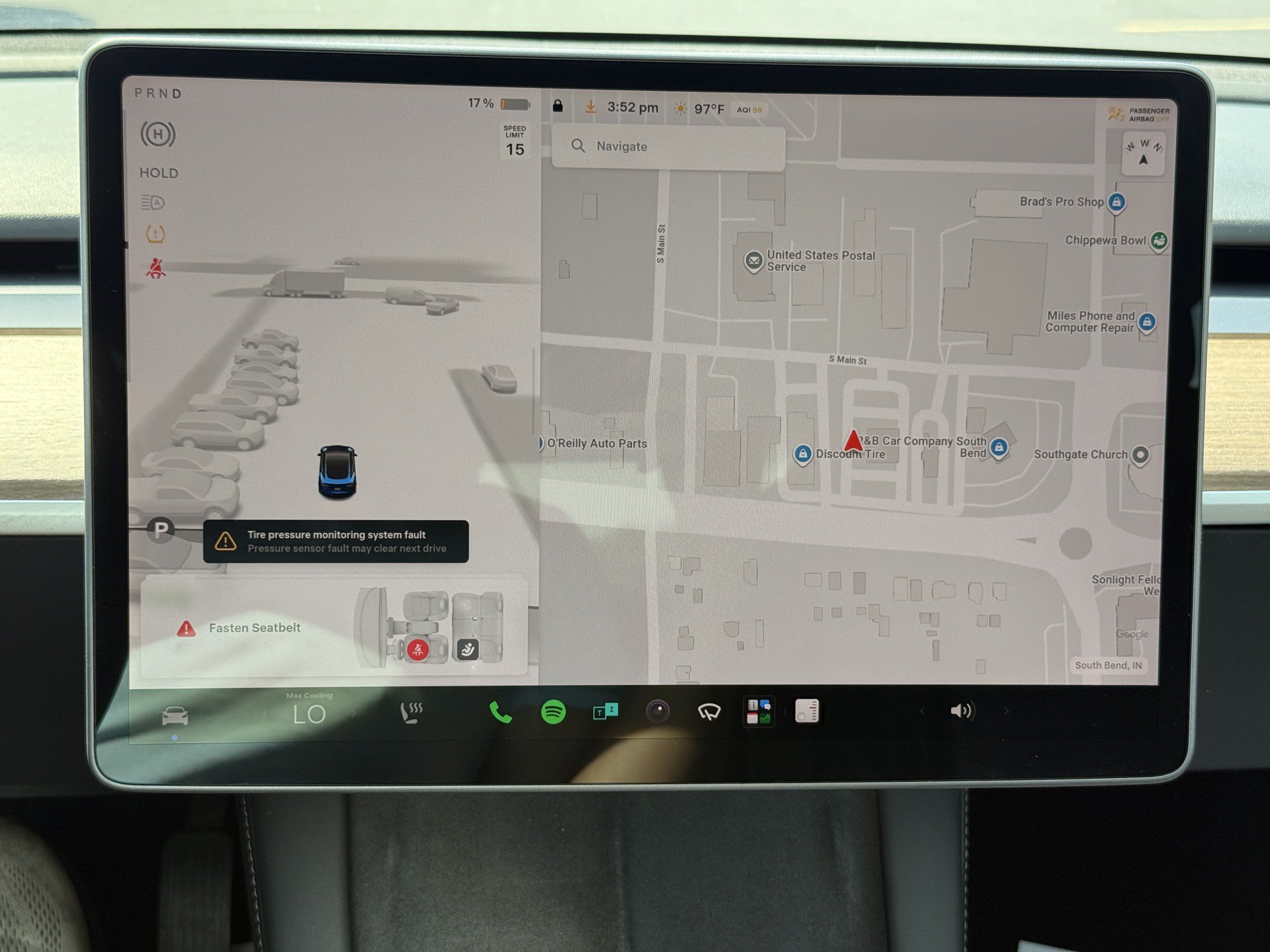 Used 2023 Tesla Model 3 Standard Range RWD image 18