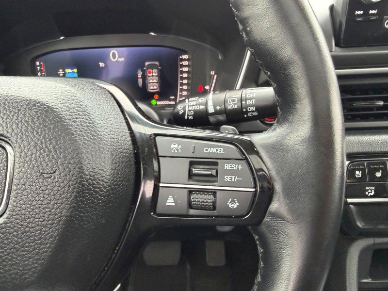 Used 2024 Honda Pilot Elite image 16