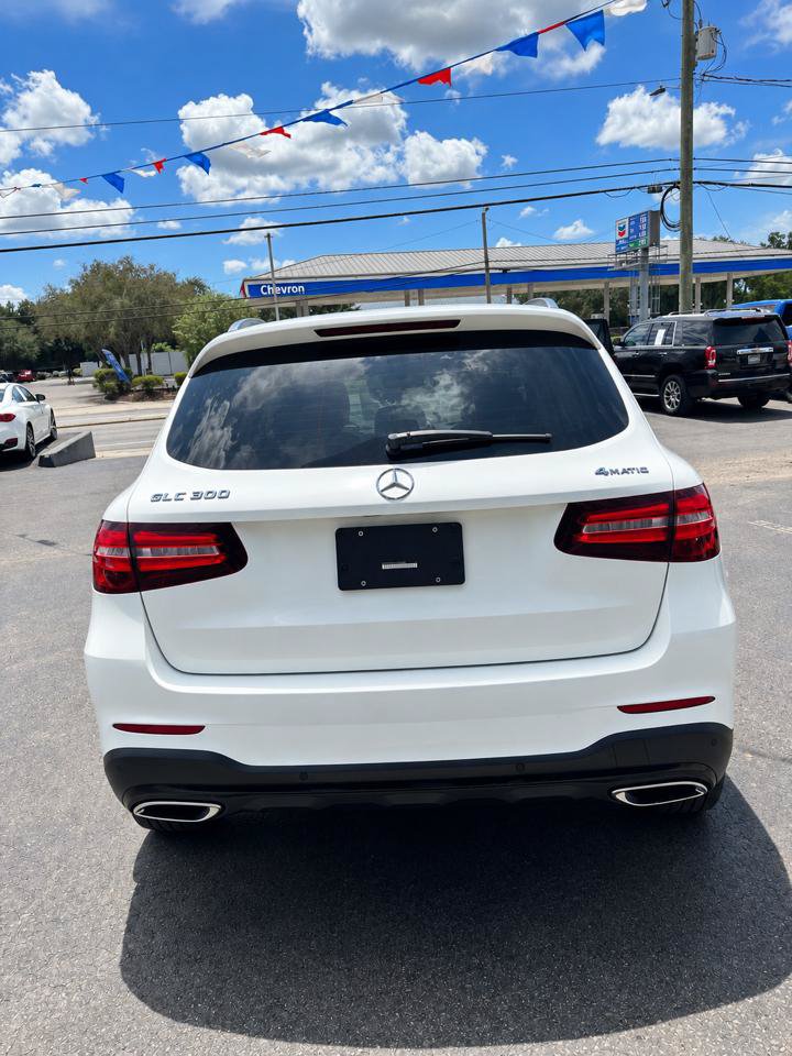 Used 2017 Mercedes-Benz GLC 300 4MATIC image 26