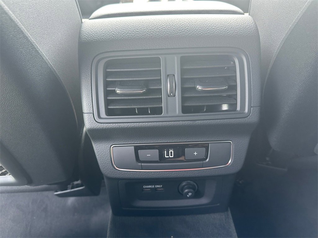 Certified 2025 Audi Q5 2.0T Premium Plus w/ Premium Plus Package image 28