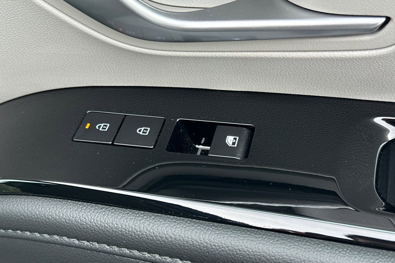 Used 2025 Hyundai Tucson Limited image 22