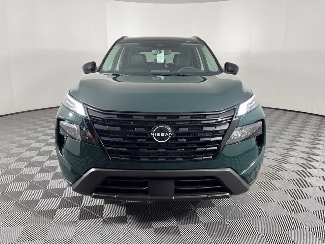 New 2026 Nissan Rogue Dark Armor FWD image 5