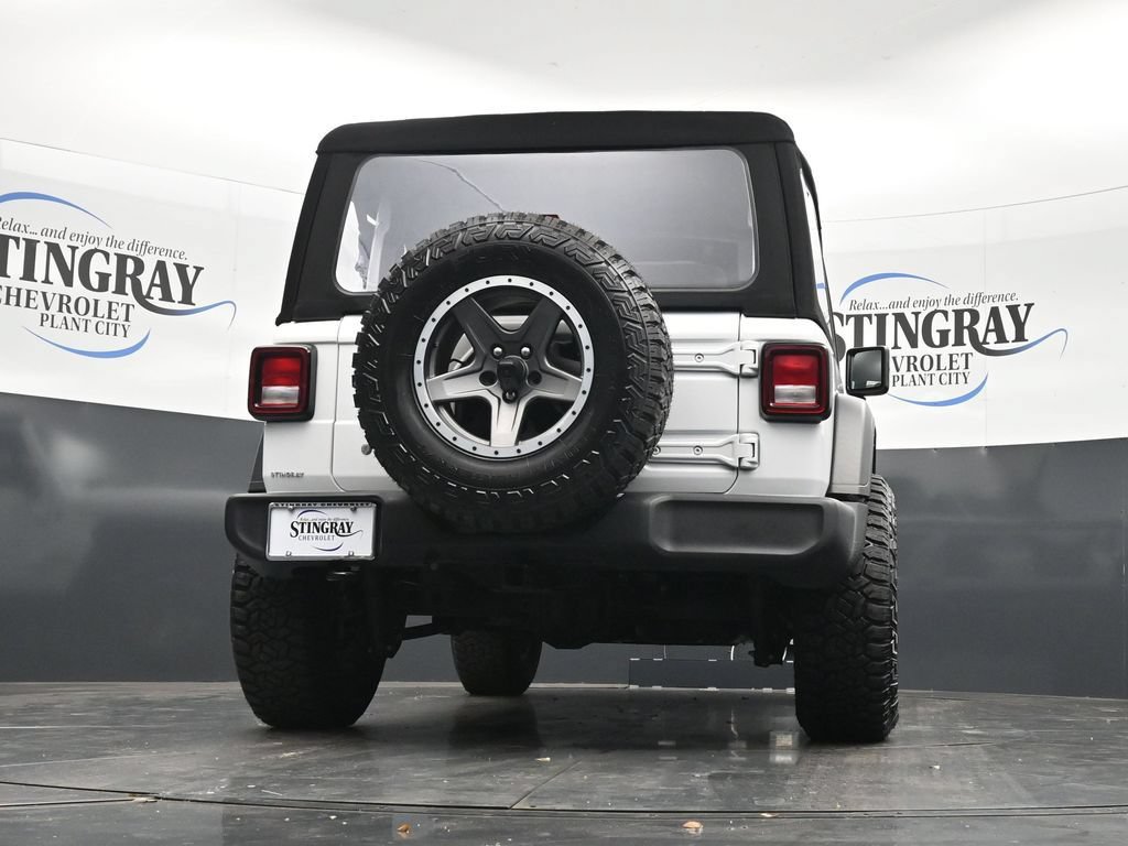 Used 2024 Jeep Wrangler Sport AWD/4WD image 31