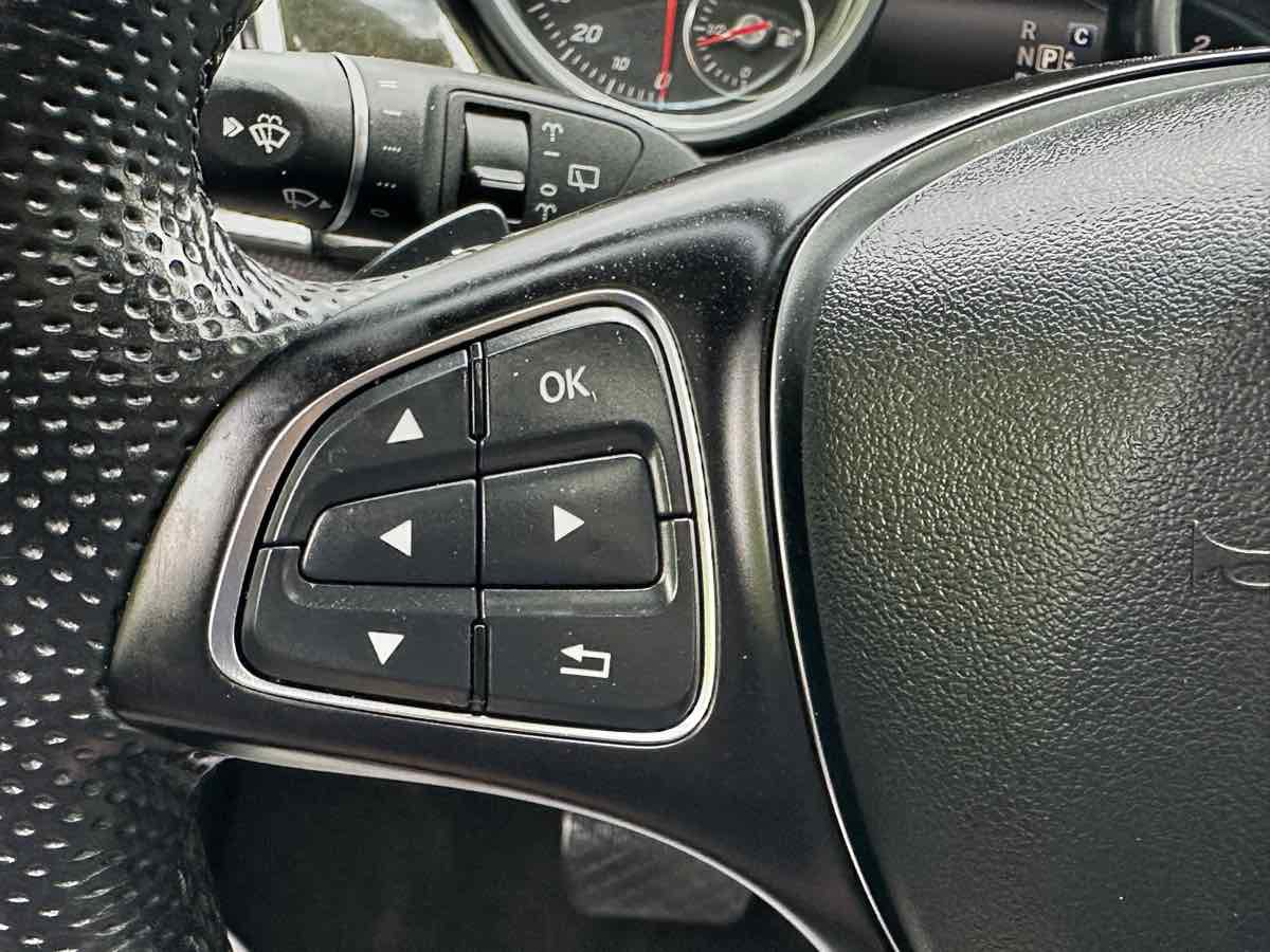 Used 2018 Mercedes-Benz GLE 350 w/ Premium 1 Package image 10