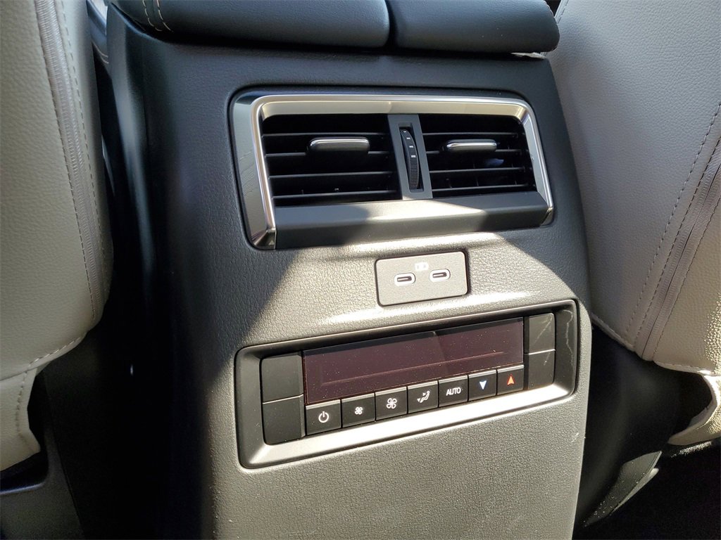 New 2025 MAZDA CX-70 3.3 Turbo w/ Premium Package image 16