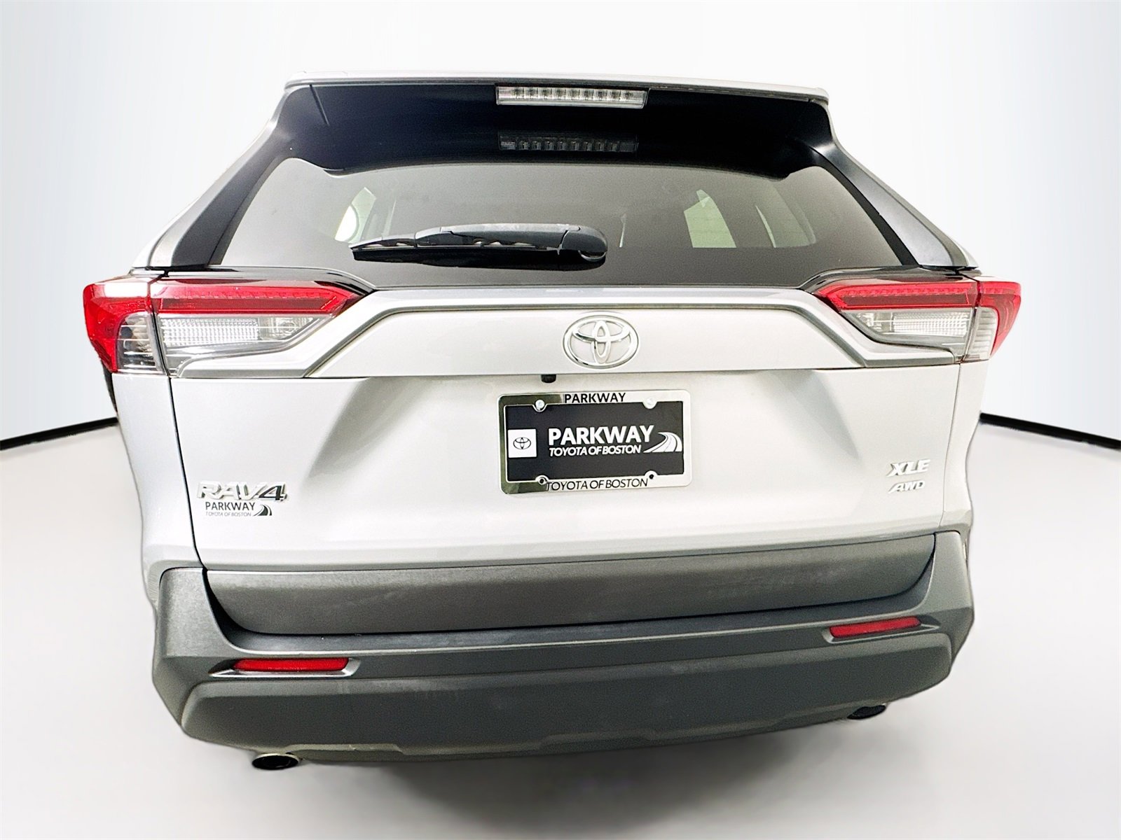 Used 2019 Toyota RAV4 XLE Premium image 6