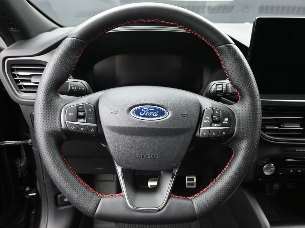 Used 2024 Ford Escape ST-Line w/ Tech Pack #1 AWD/4WD image 16
