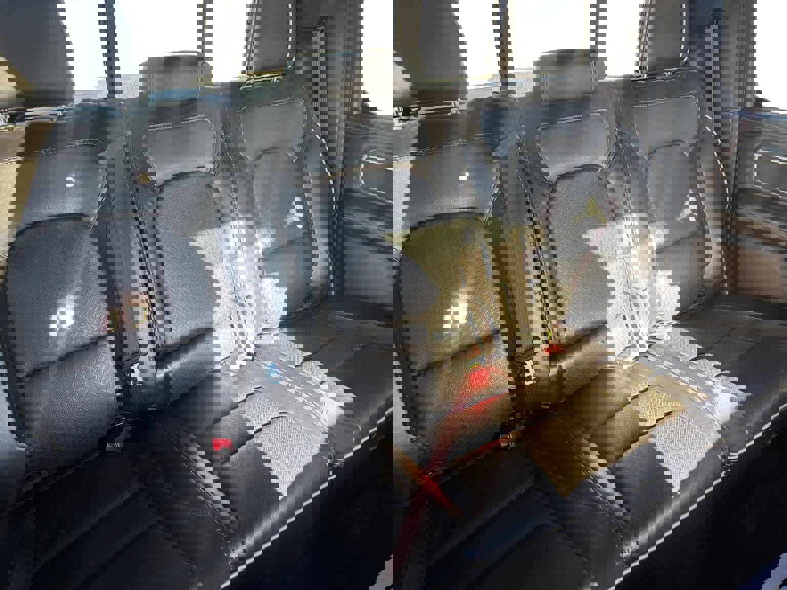 Used 2020 RAM 1500 Laramie w/ Sport Appearance Package image 18