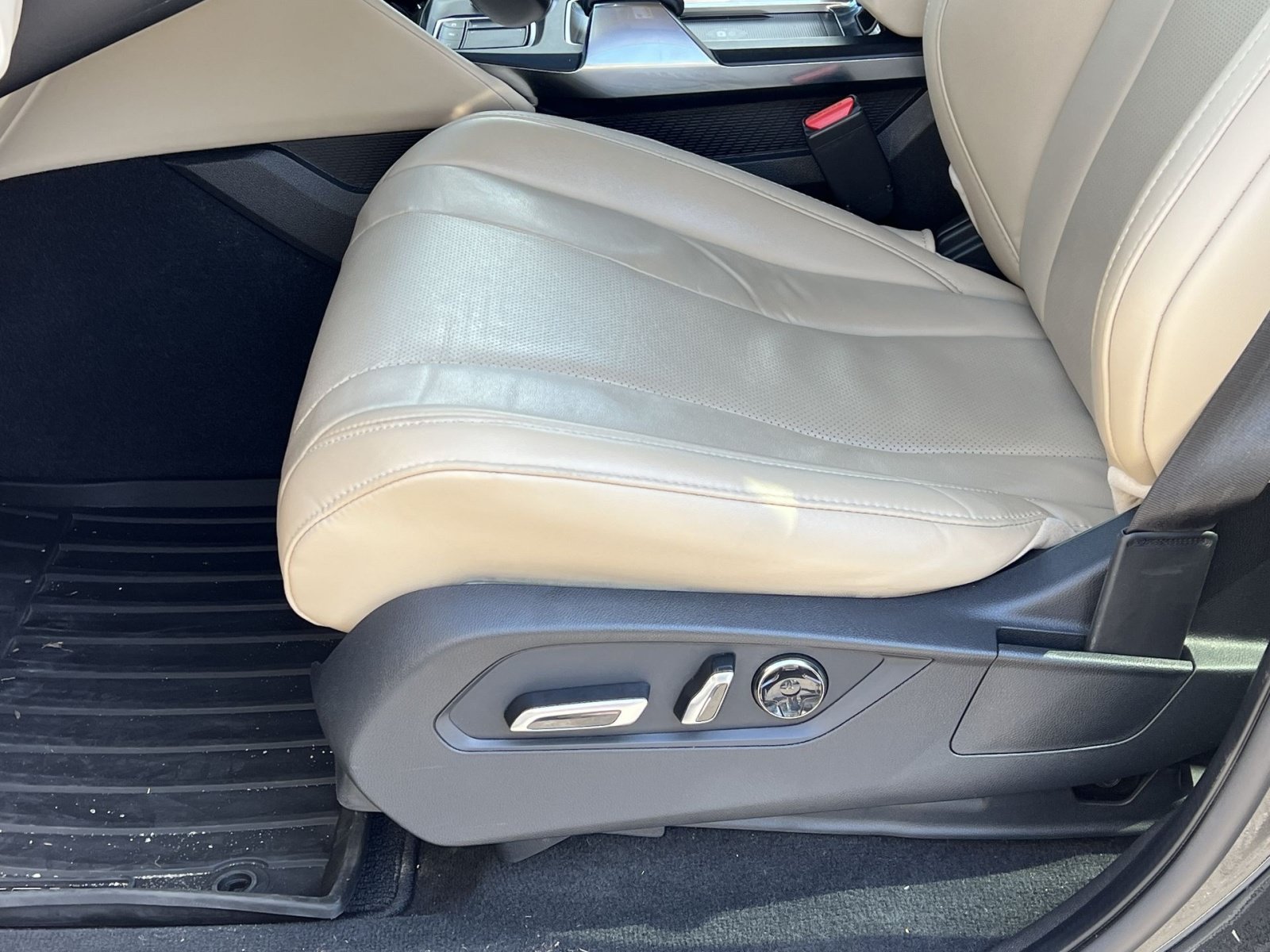 Certified 2024 Acura MDX w/ Technology Package AWD/4WD image 11