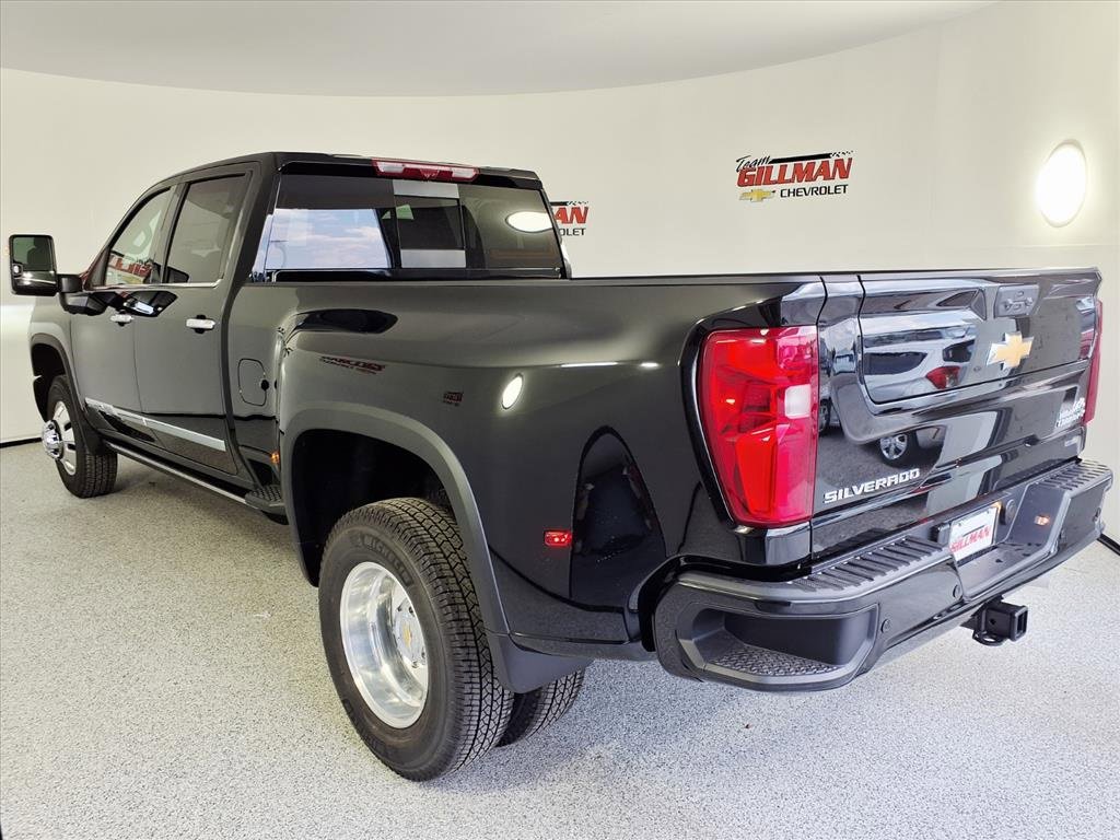 New 2026 Chevrolet Silverado 3500 High Country w/ High Country Premium Package image 2