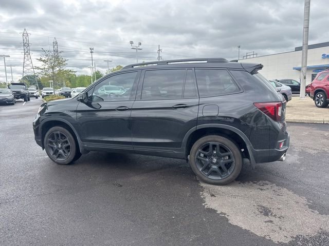 Used 2024 Honda Passport Black Edition image 13