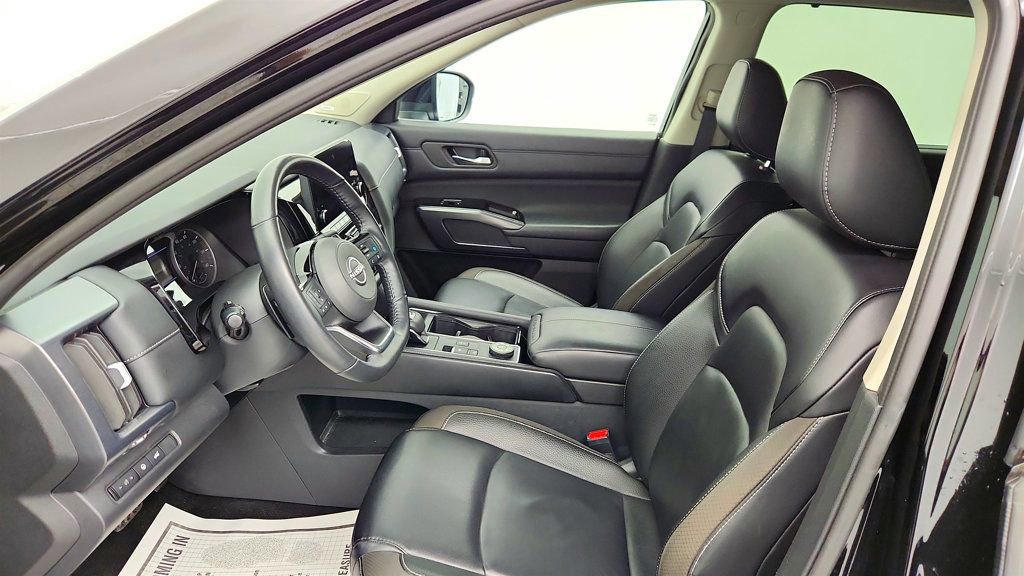 Used 2023 Nissan Pathfinder SL w/ SL Premium Package AWD/4WD image 20