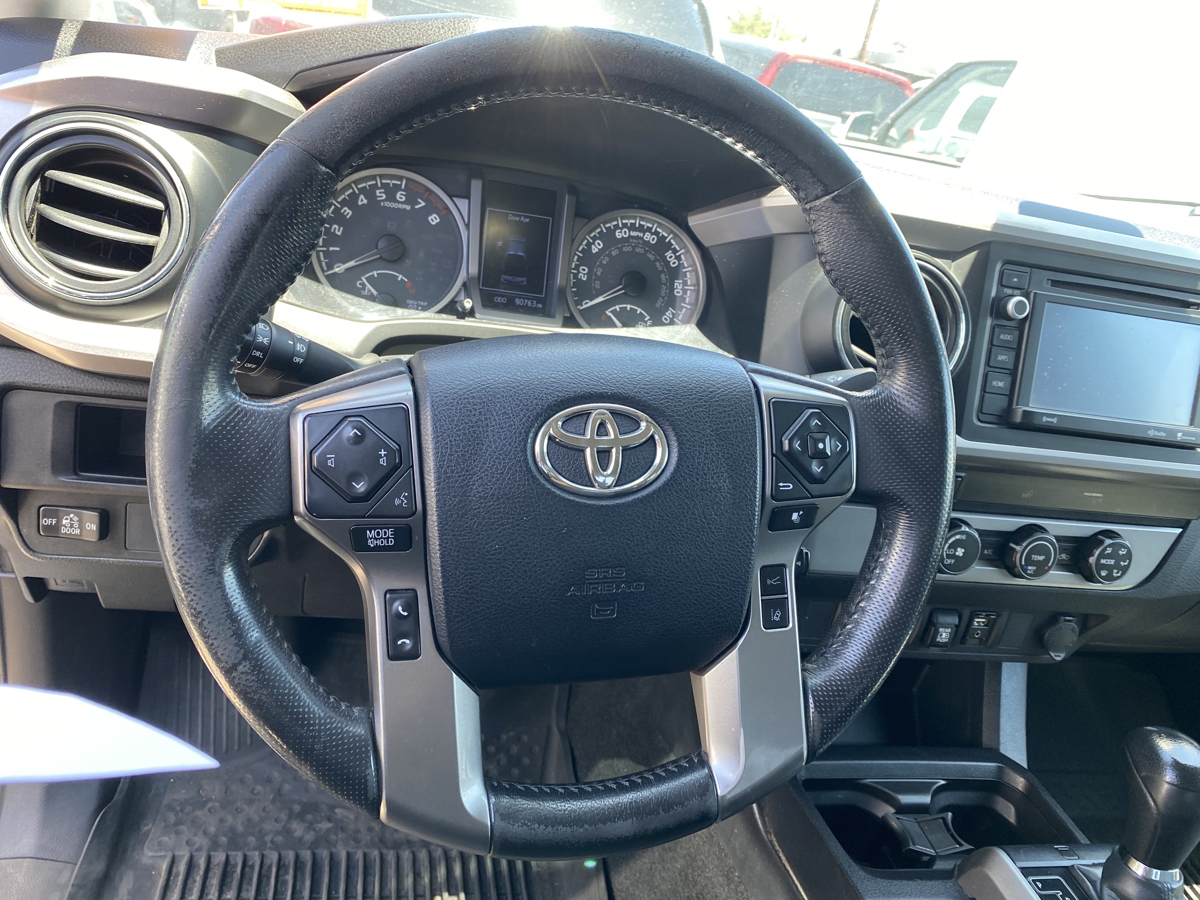 Used 2019 Toyota Tacoma SR5 RWD image 19