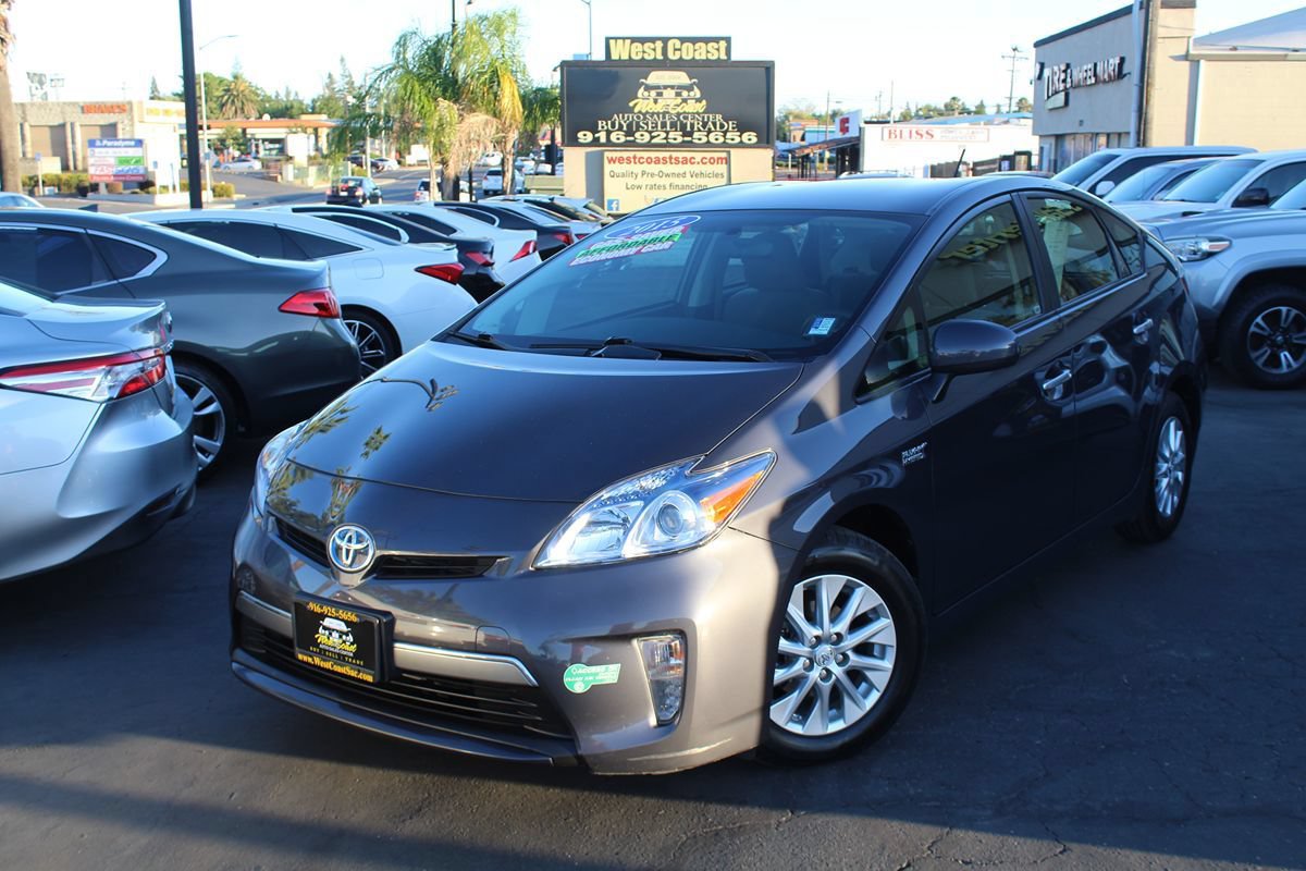 Used 2015 Toyota Prius Prime Plug-In Hybrid FWD image 41