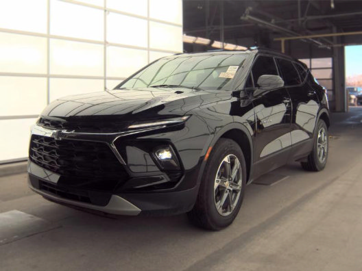 Used 2024 Chevrolet Blazer LT w/ Convenience Package FWD image 3