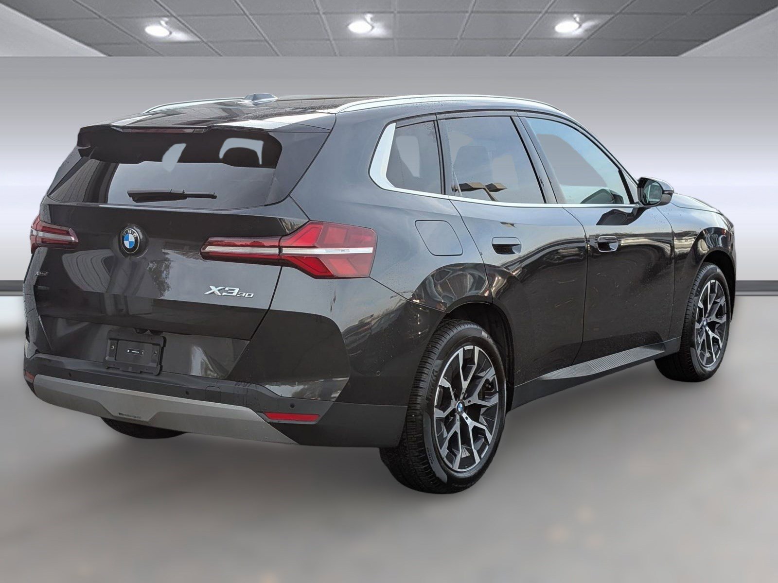 Used 2025 BMW X3 xDrive30i image 9