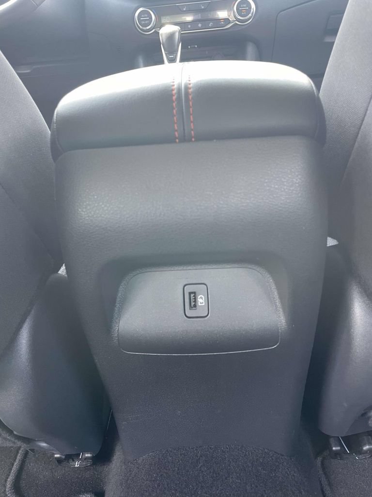 Used 2025 Nissan Sentra SR FWD image 11
