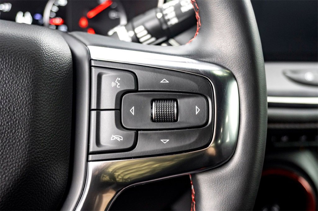 Used 2025 Chevrolet Blazer RS image 20