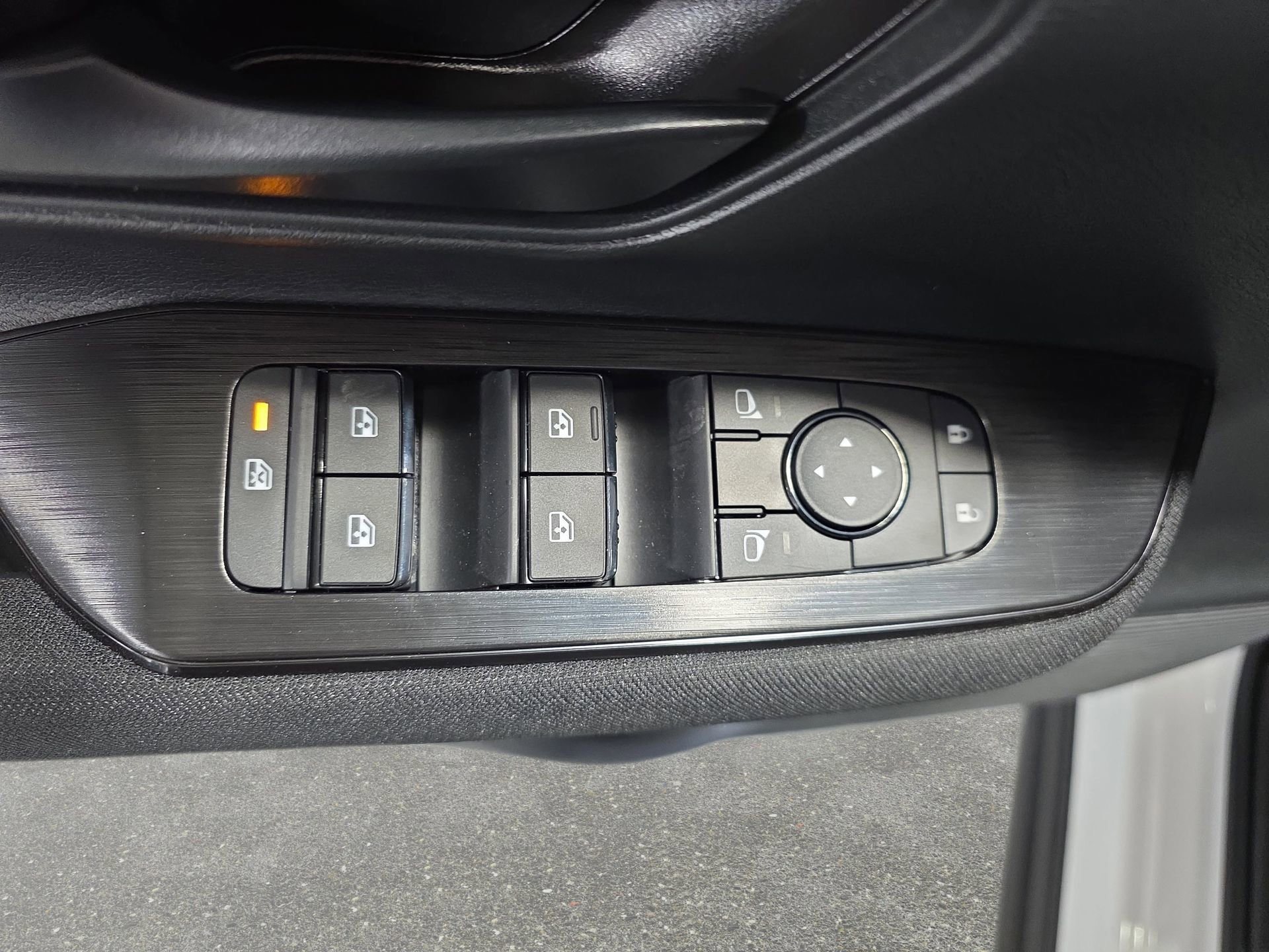 New 2026 Nissan Kicks S FWD image 27