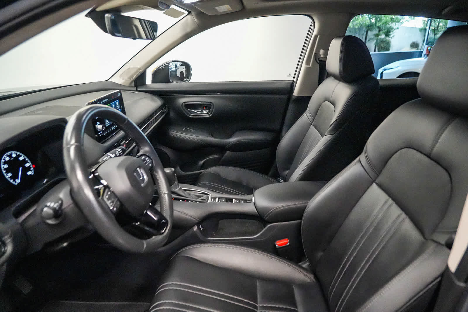 Used 2024 Honda HR-V EX-L image 19