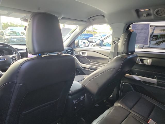 Used 2021 Ford Explorer XLT w/ Equipment Group 202A RWD image 8