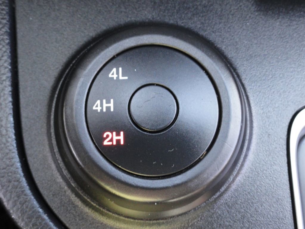 Used 2020 Ford Ranger XLT w/ Equipment Group 301A Mid image 17