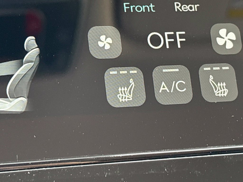New 2027 Genesis GV70 2.5T AWD/4WD image 17