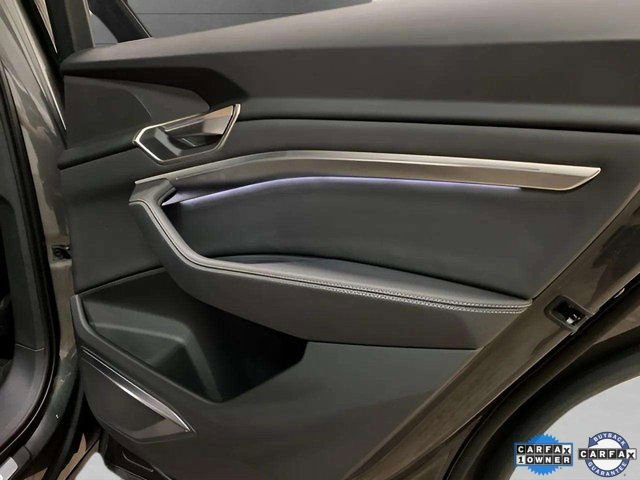 Used 2024 Audi Q8 e-tron Premium Plus image 80