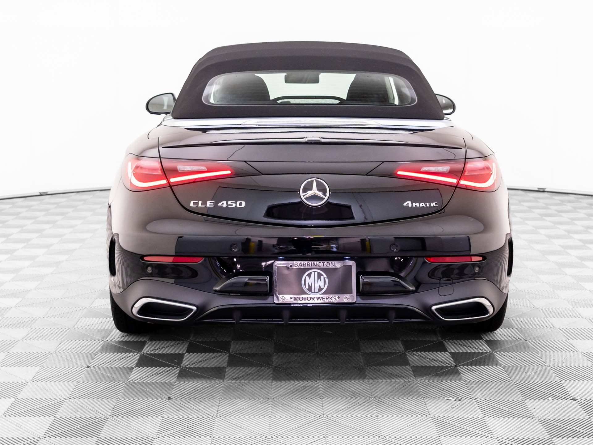 Used 2027 Mercedes-Benz CLE 450 4MATIC Cabriolet image 4